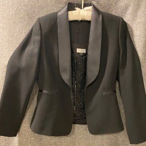 Designer 2 pc Tuxedo jacket and sequined tank made by Tahari  Size 2 Petite
